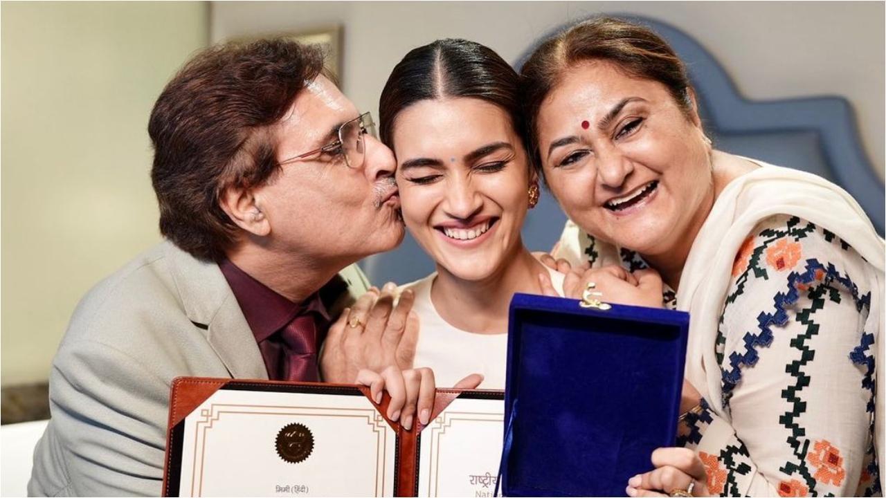 Kriti Sanon celebrates National Award win with her parents, shares adorable pics
