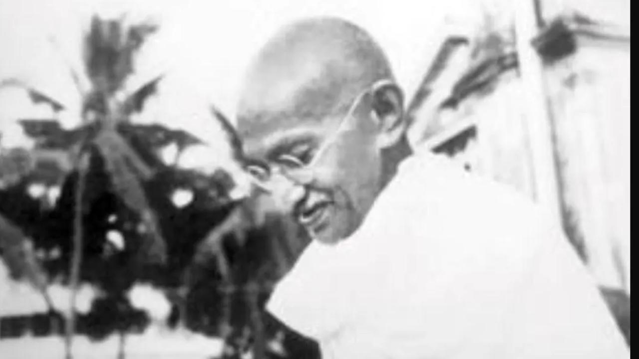 Remembering Mahatma Gandhi: Gandhiji's historic 'Dandi March' against British
