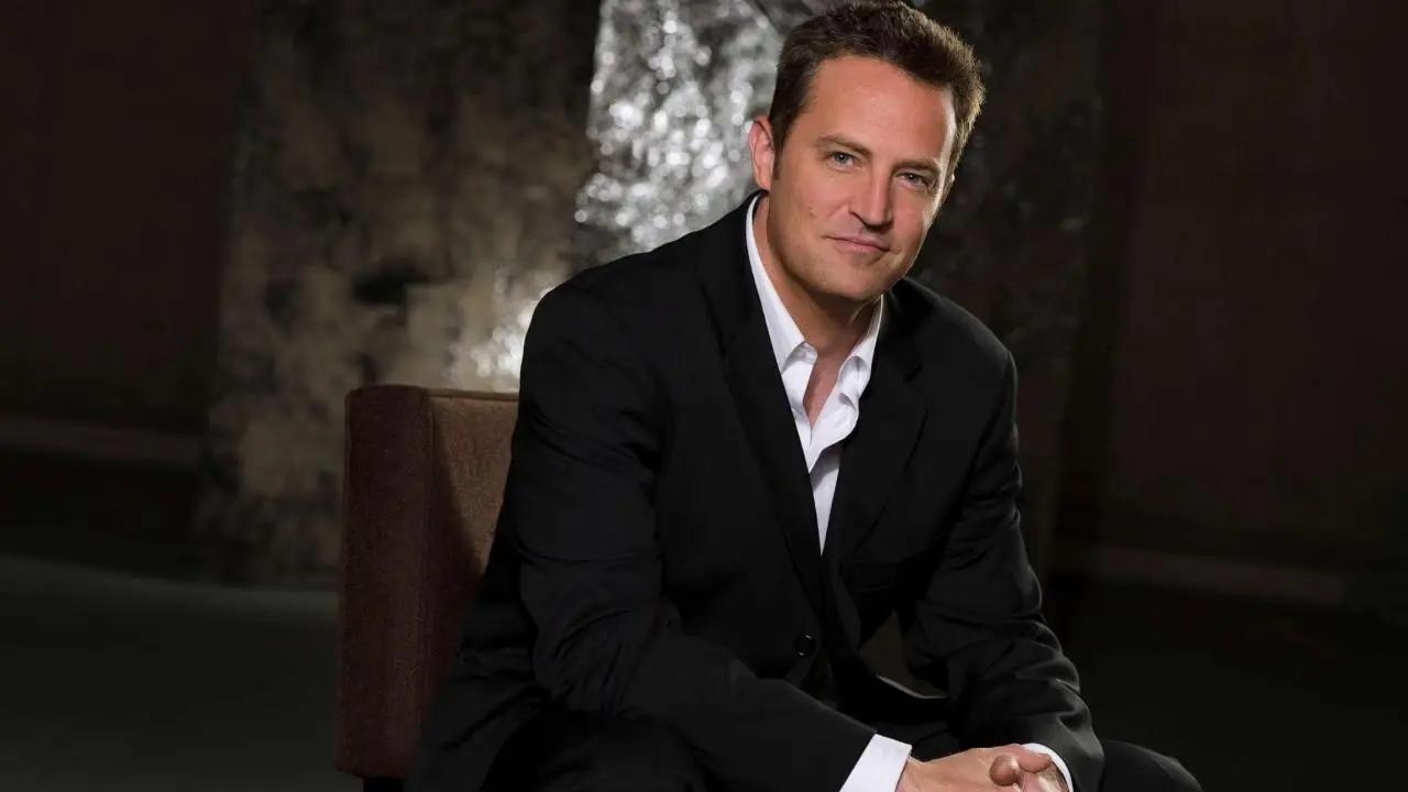 Matthew Perry unfortunately passed away today. Bollywood celebrities offered their condolences on the untimely demise of Friends' Chandler Bing. Read more