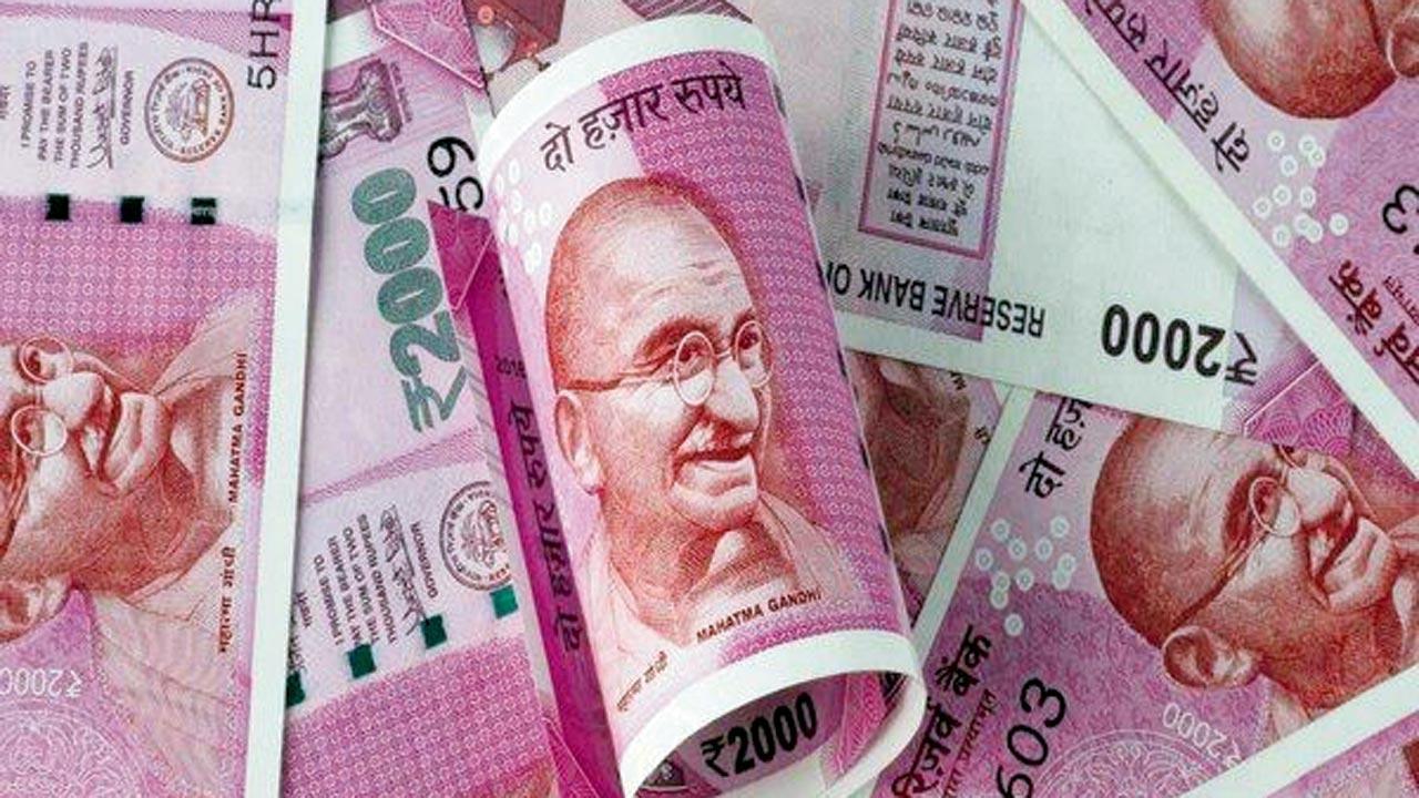 87 per cent of Rs 2,000 notes deposited Rs 12,000 cr not returned 87 per cent of Rs 2,000 notes deposited Rs 12,000 cr not returned