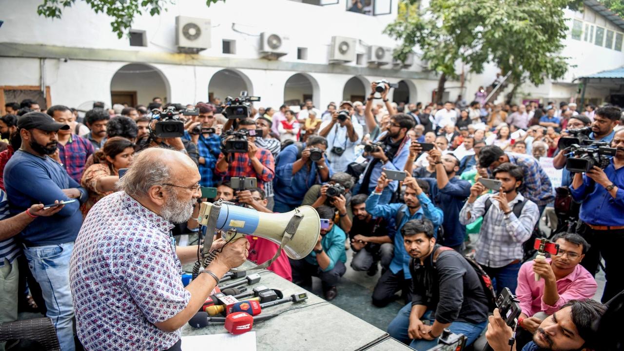 The protesting journalists said they are getting support from different media organisations and press clubs across the country