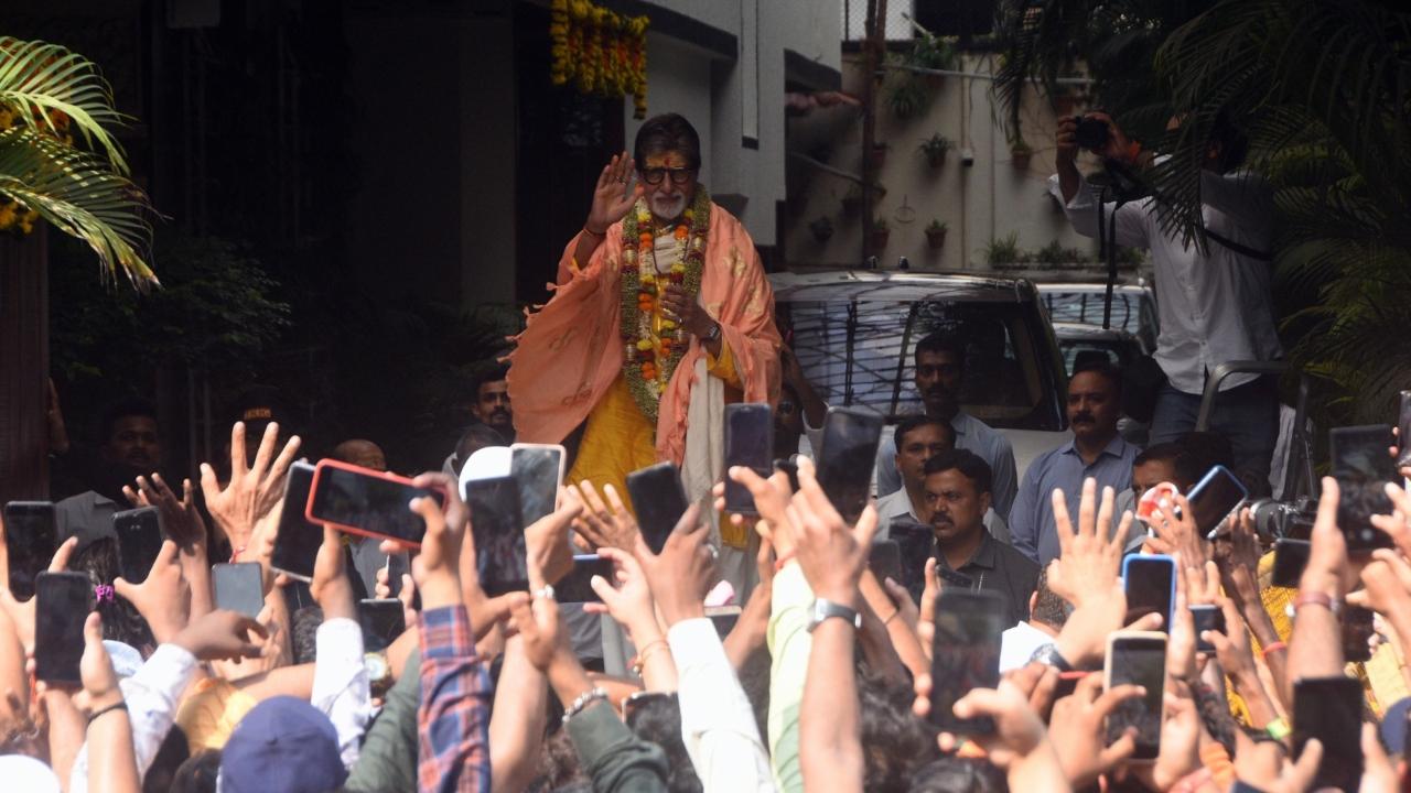 Big B began his birthday celebrations by greeting fans outside his Mumbai house, as the clock struck 12am on October 11