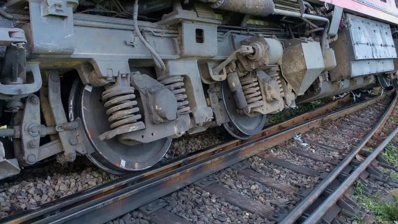 Bihar: Train accident averted in Buxar after train engine derailed on loop line