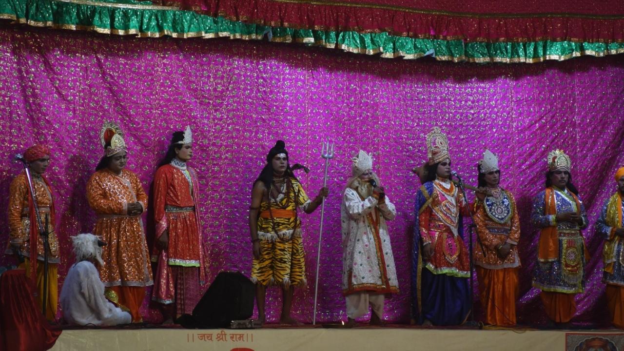 In one mandal (group), there are at least 15 to 20 male artistes who perform different roles, including that of a female character
