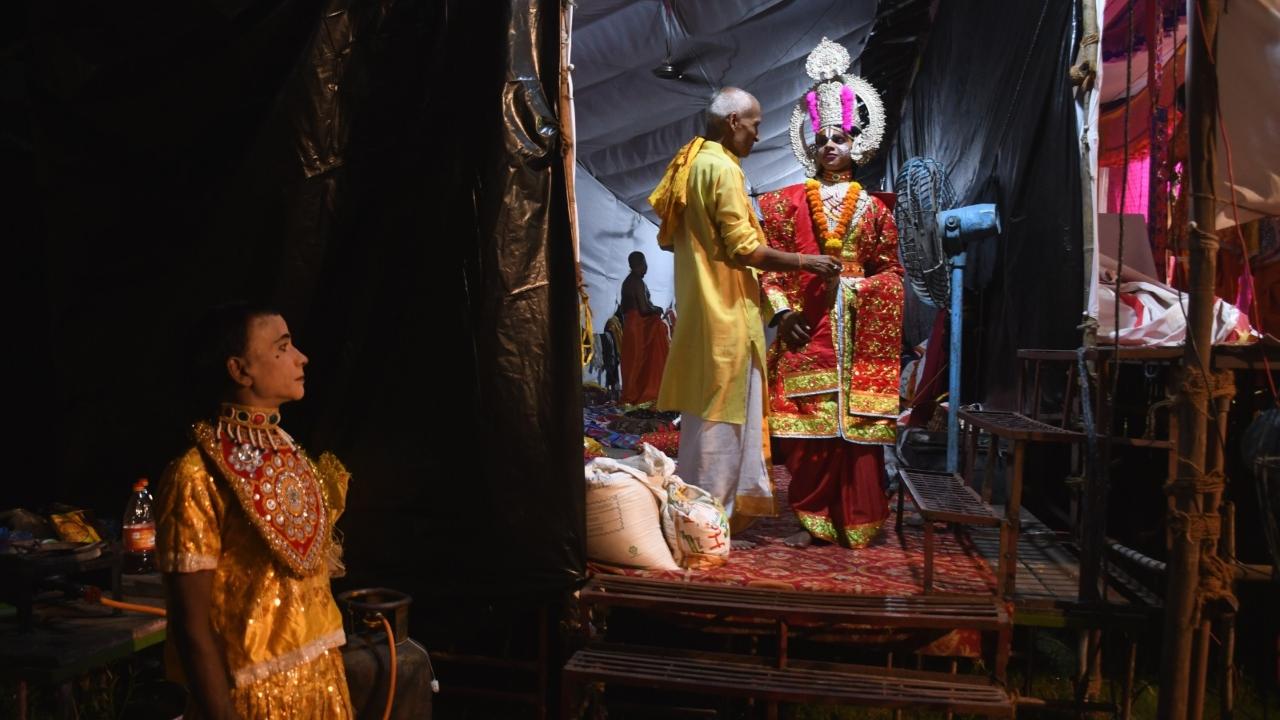 According to the artists, Ramleela has regional variations in different parts of our country