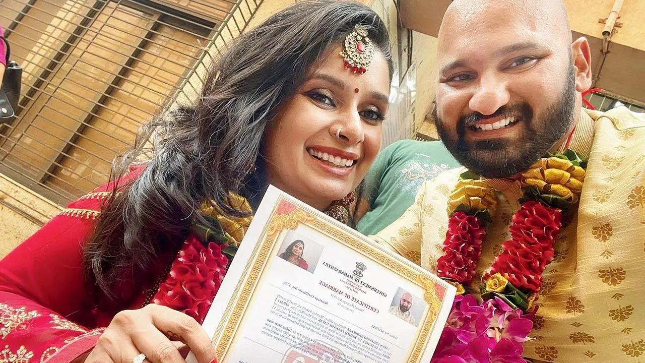 Mumbai: Officer faces suspension for forcing disabled lady to climb 2nd floor for marriage registration