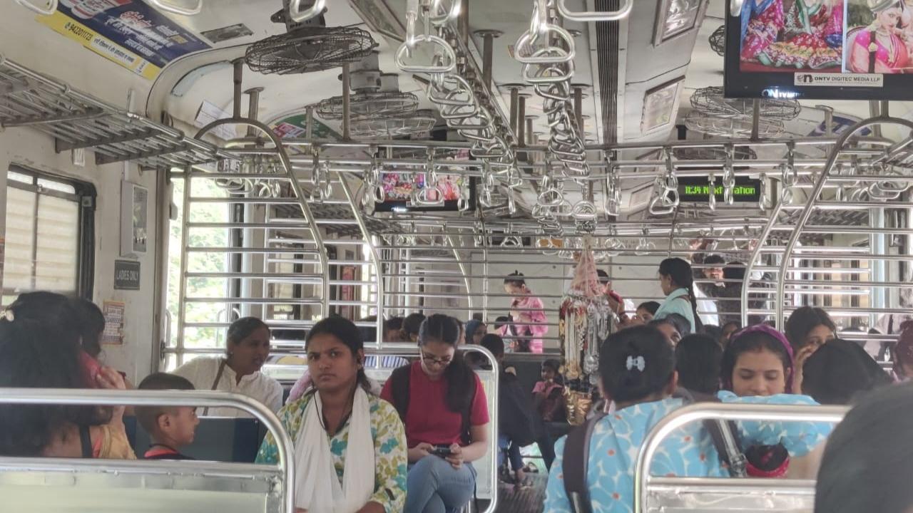 Mumbai's local trains: A colourful mosaic of eunuchs and vendors