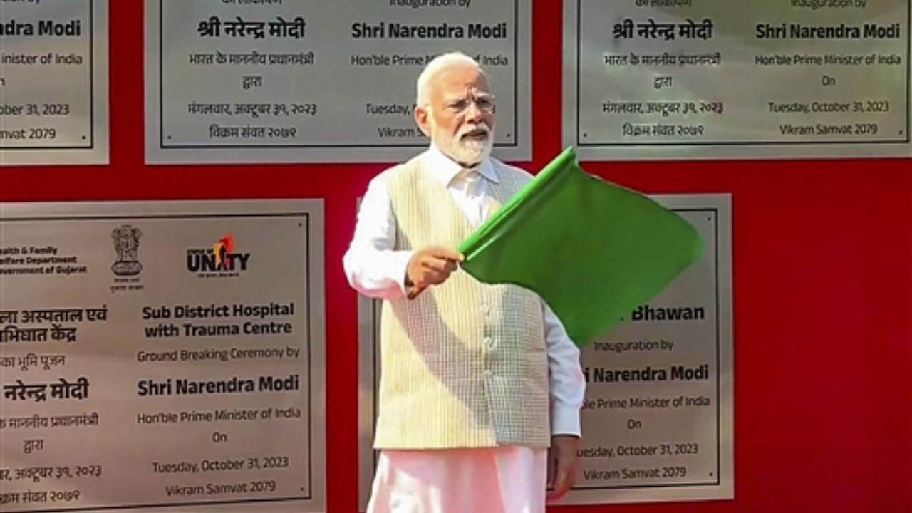 Prime Minister Narendra Modi flags off e-buses & e-bicycles, in Kevadia