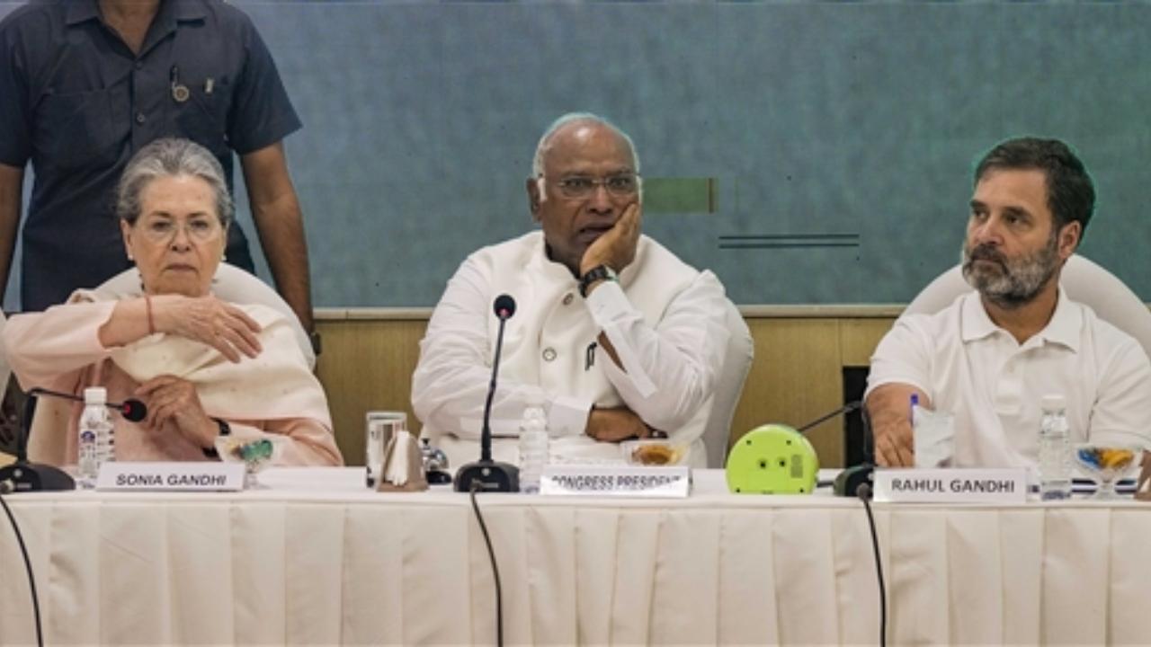 Along with them the Chief Ministers of all the Congress-ruled states and the top party brass will deliberate on several issues at the CWC meeting