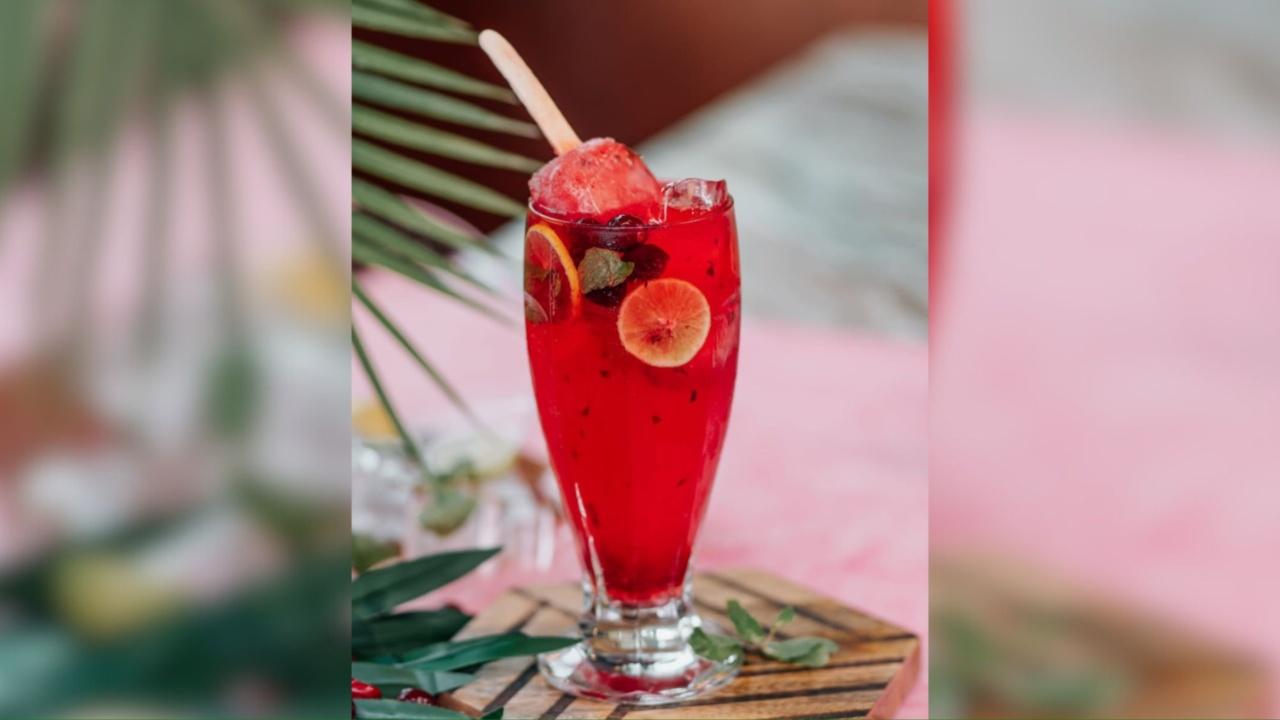 Popsicle in a glass by Manish Nadekar, bartender, Millo, MumbaiThis mocktail gives you the dual fun of relishing a popsicle as well as a mocktail. Loaded with the goodness of cranberry, this one is sure to give you a wave of freshness with its every sip.  
