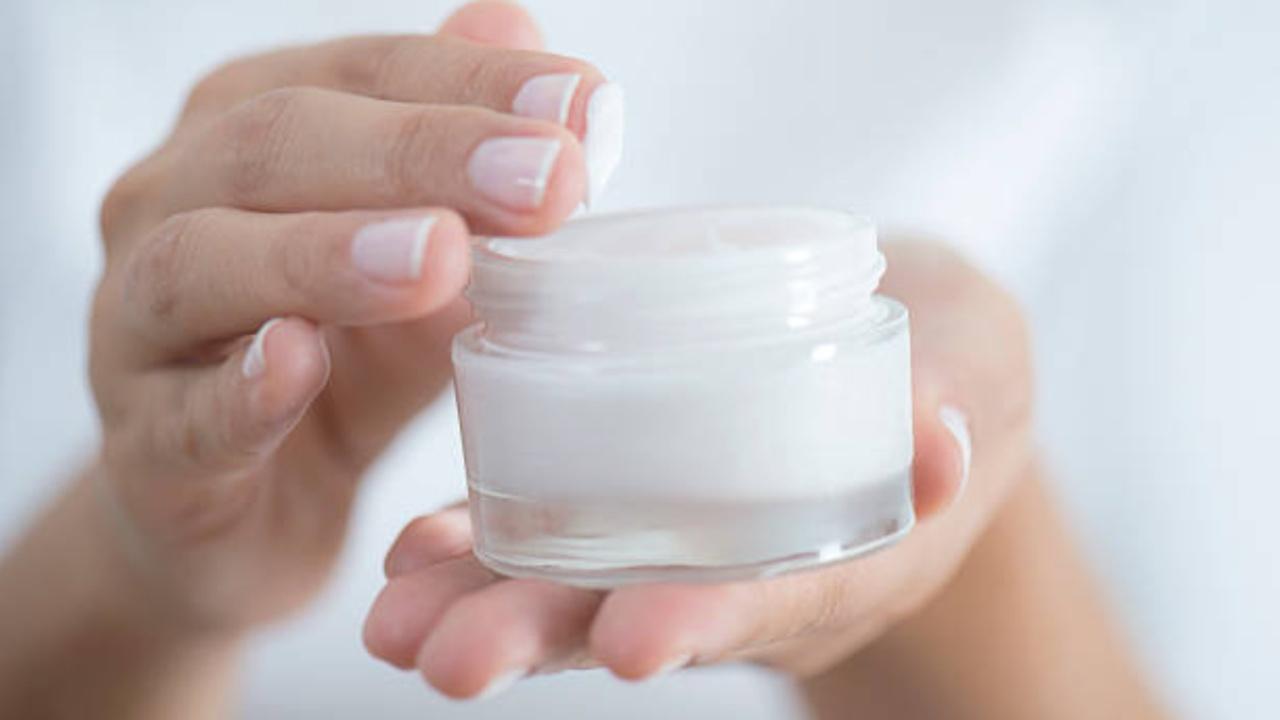 Switch to a lightweight moisturiser that is oil-free and non-comedogenic to prevent clogged pores. Opt for a gel or water-based formula that provides hydration without weighing down the skin.  