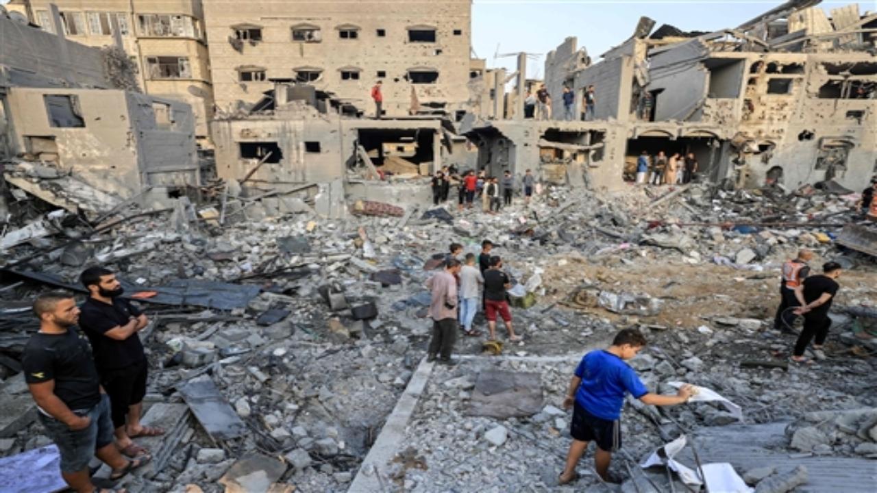 Meanwhile, Qatari PM and Foreign Minister Sheikh Mohammed bin Abdulrahman Al Thani held a meeting with his Turkish counterpart Hakan Fidan in the Qatari capital, Doha. In his speech, Al-Thani warned all parties to stop “plunging the entire region into mayhem”, which could give rise to an “unbearable crisis”
