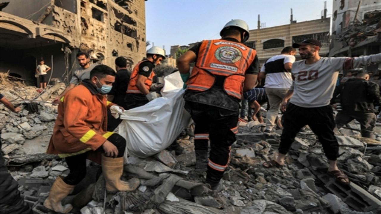A total of 704 people were killed in the previous 24 hours alone, the ministry said on Tuesday. Ministry spokesman Ashraf Al-Qidra said it was the highest 24-hour number of deaths in the two weeks of Israeli bombing.