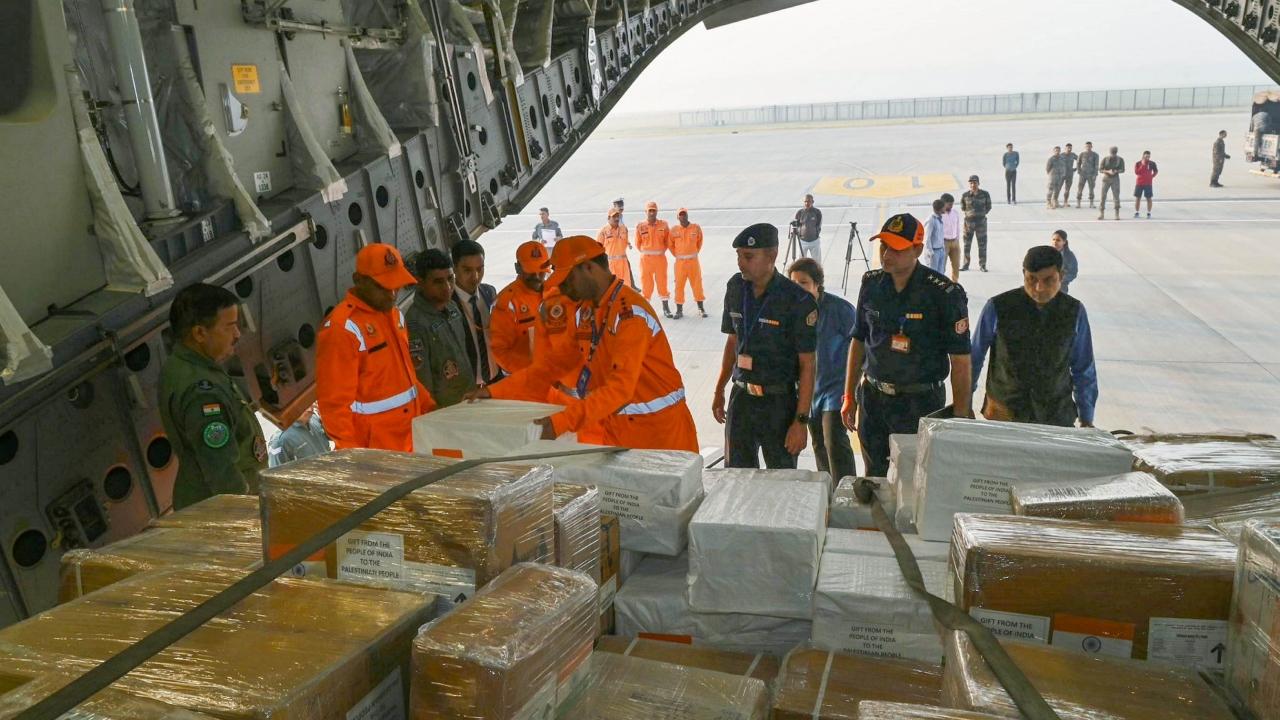 Earlier the MEA had said that in view of the ongoing developments in Israel and Palestine, a 24-hour Control Room was been set up for the Indian citizens. Arindam Bagchi had also shared a post on X saying, 