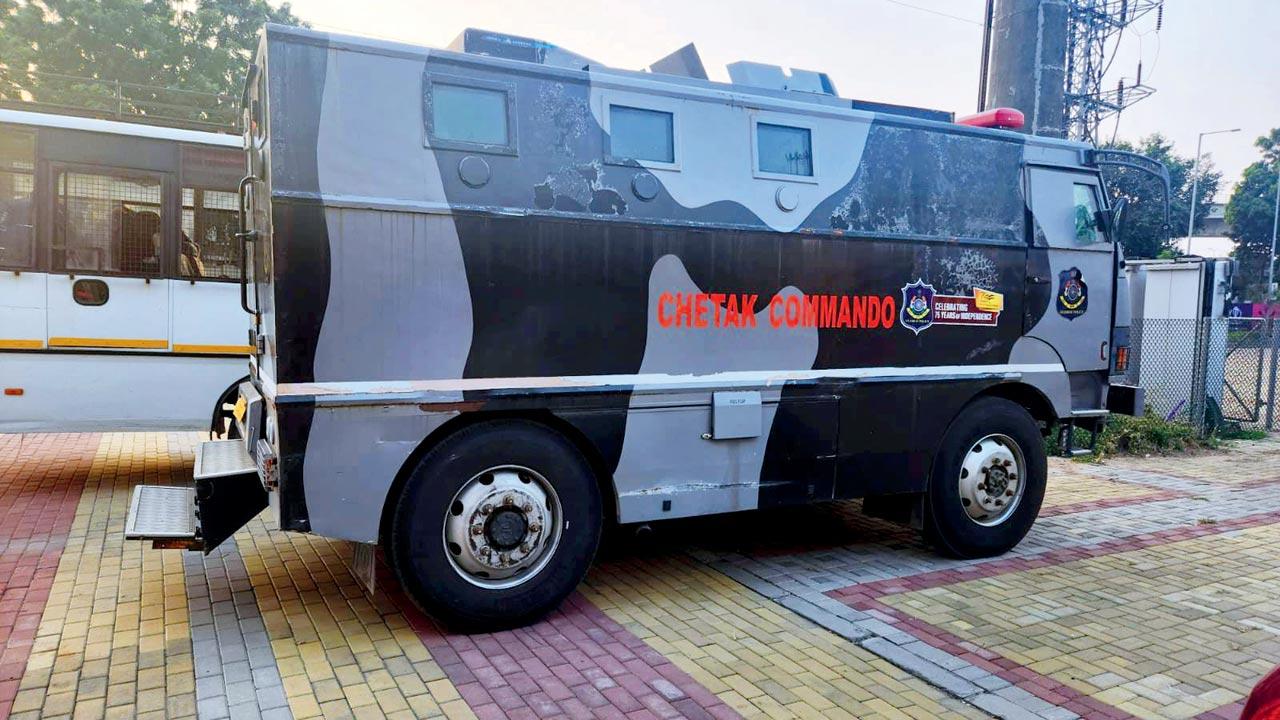 A van belonging to Gujarat’s famous Chetak Commando force outside the stadium. Pics/AFP, Ashwin Ferro