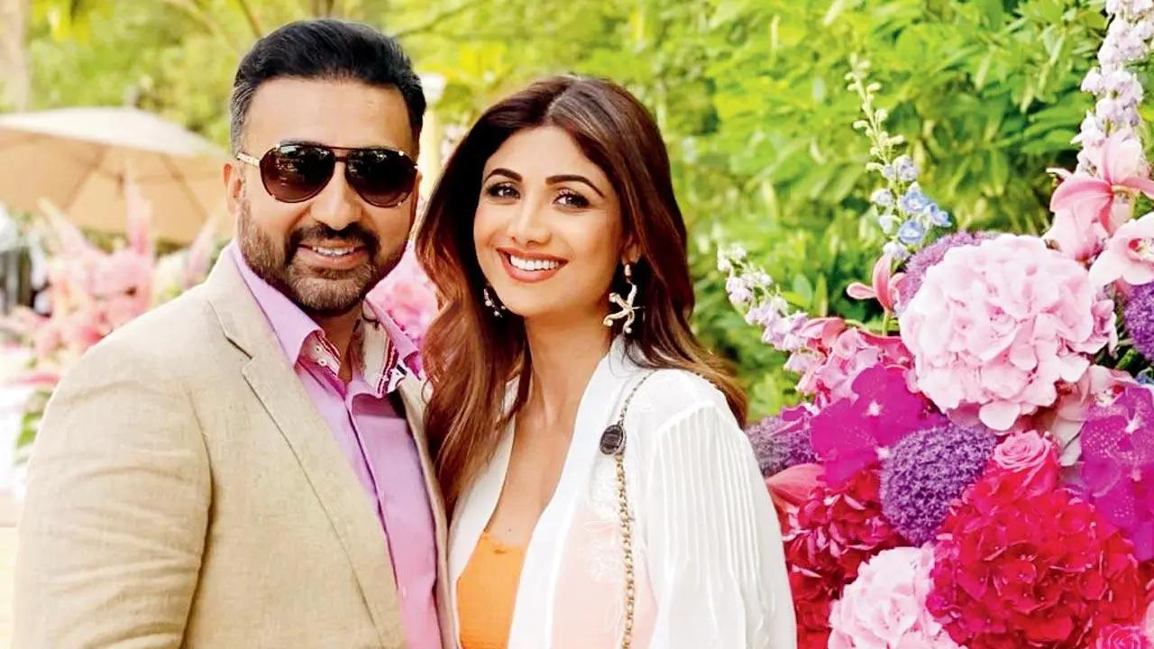 Shilpa Shetty Sex Fucking Photo - Raj Kundra says 'food porn is the only 'porn' I have ever been a part of',  as he eats chaat at Chandni Chowk