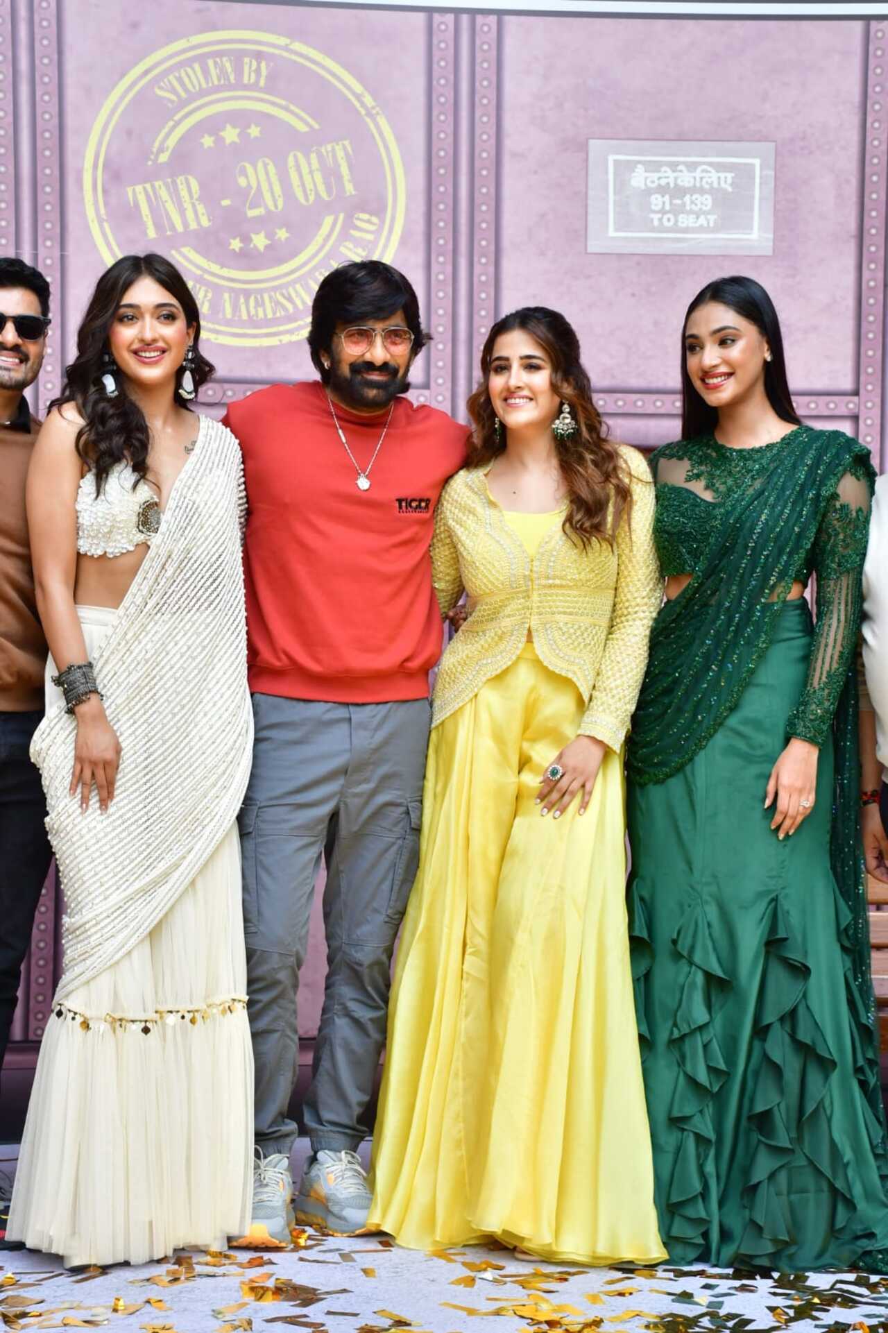 Ravi Teja poses with the ladies