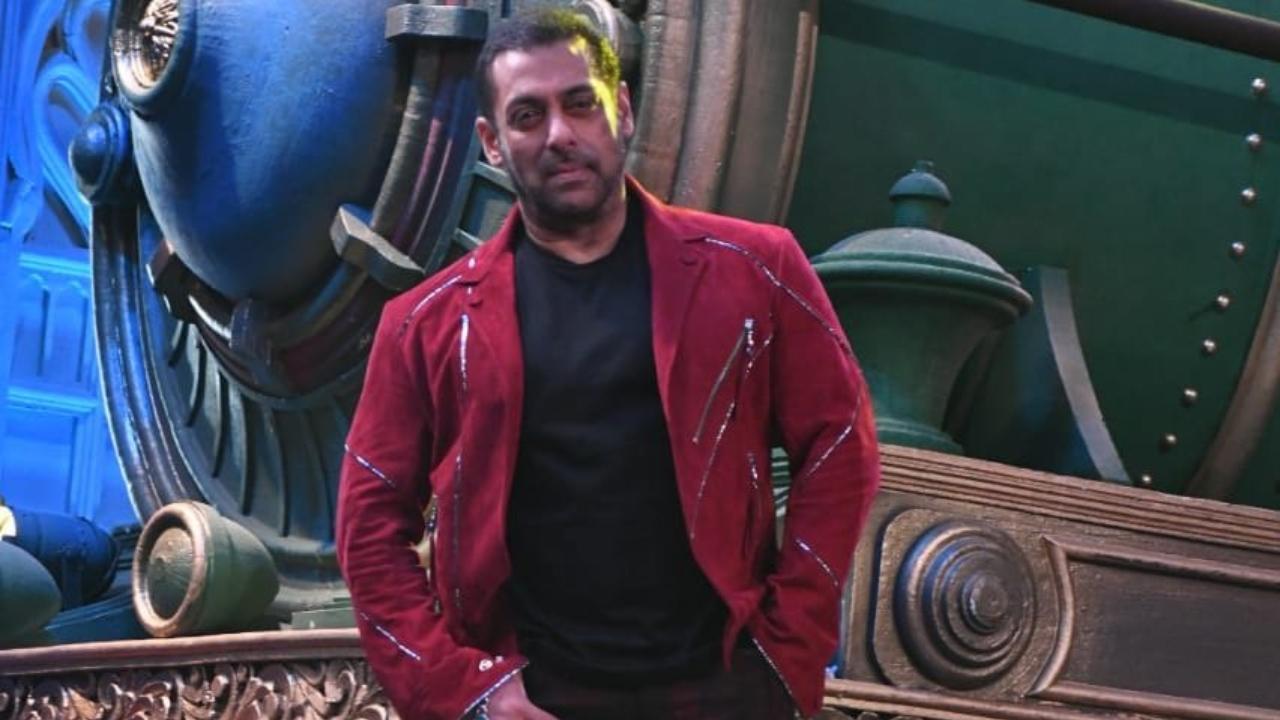 Bigg Boss 17: When Salman Khan addressed reports of charging Rs. 1000 crores for hosting duties