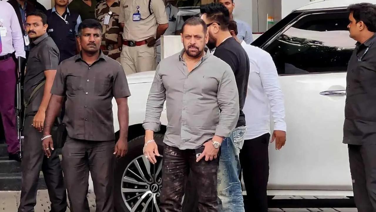 Ahead of 'Tiger 3' trailer launch, Salman Khan spotted at Mumbai aiport in new look