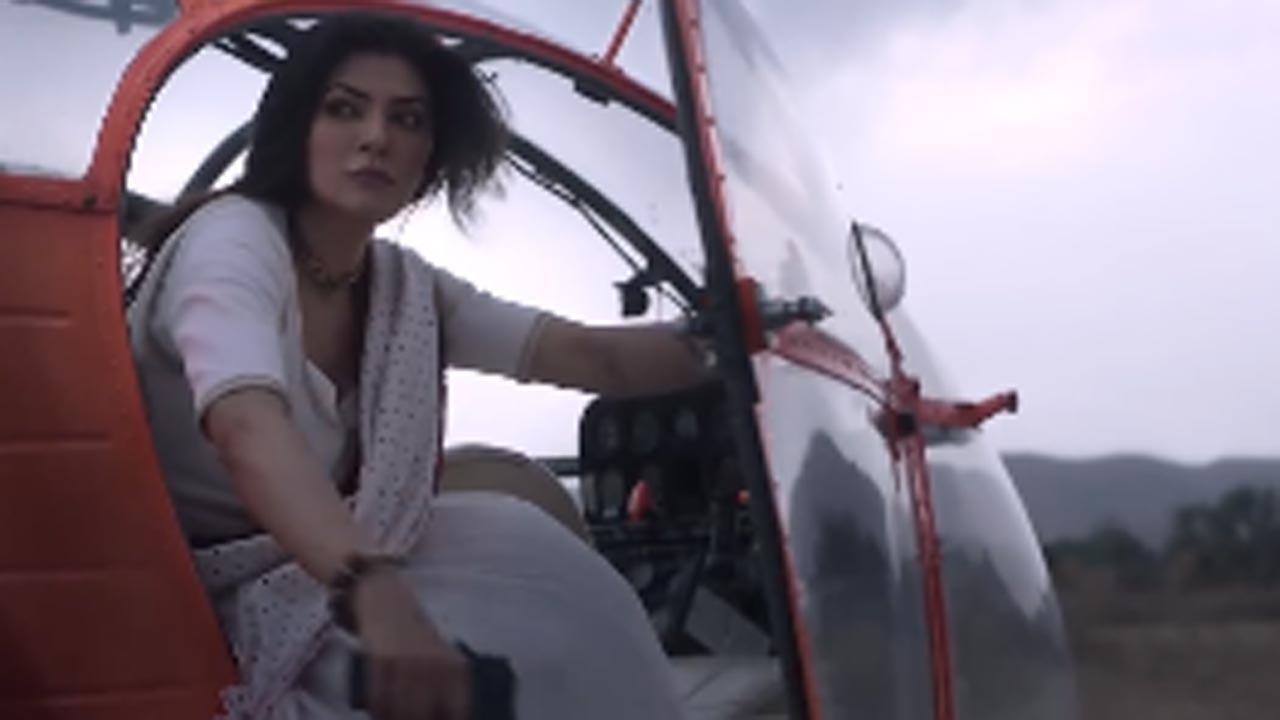 Sushmita Sen shares new video from 'Aarya 3'