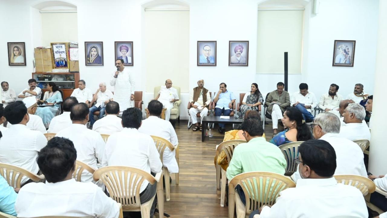 Maharashtra: Sharad Pawar holds review meeting with NCP leaders on second consecutive day