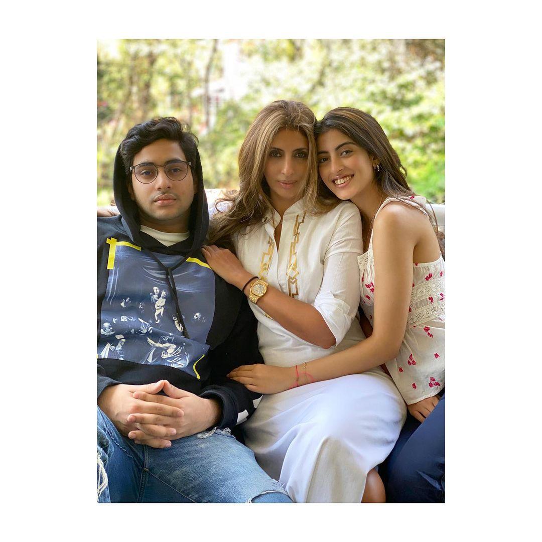  Her marriage to industrialist Nikhil Nanda, the grandson of the legendary Raj Kapoor, solidified her ties to the film fraternity. They have two children, Navya Naveli and Agastya.