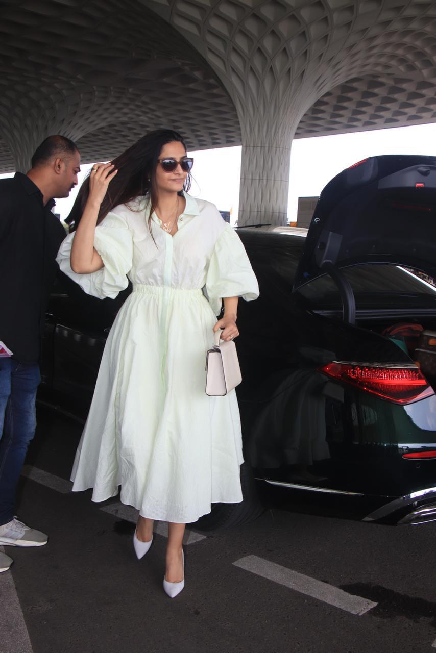 Sonam Kapoor, ever the fashionista was spotted at the airport
