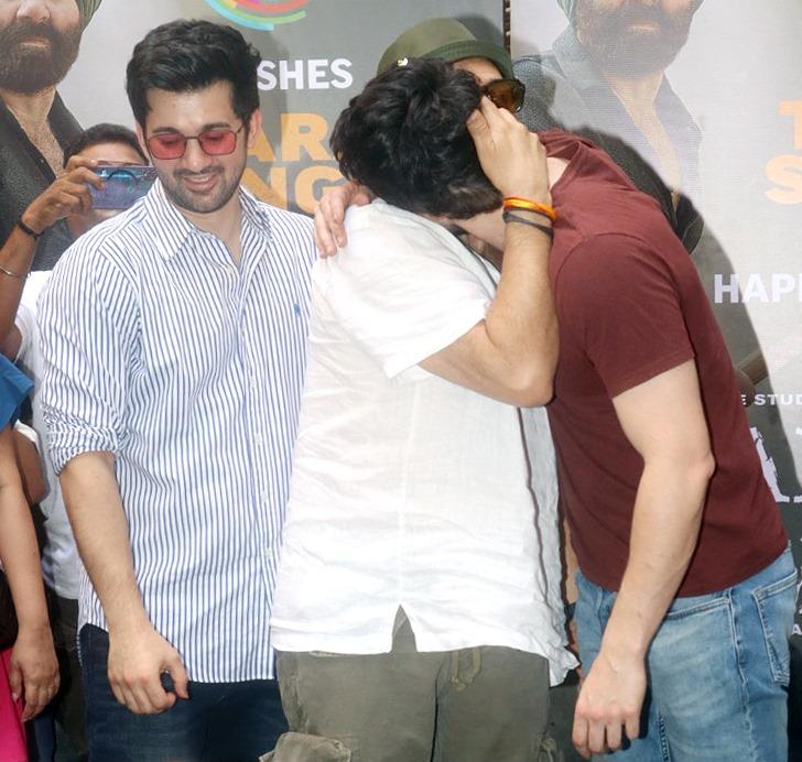His two sons, Rajveer and Karan were both present to celebrate their father