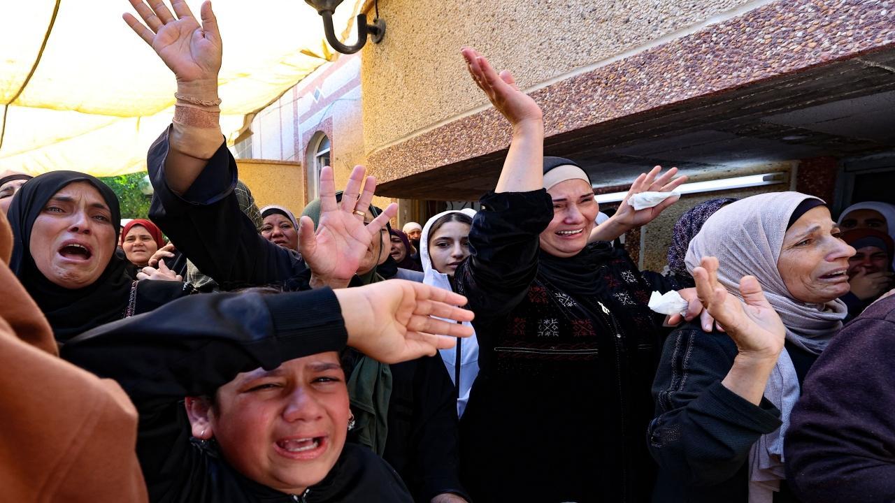 Israel bombs mosque in occupied West Bank; intensifies attacks on besieged Gaza Strip