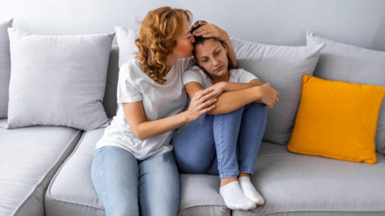 Acknowledge your child's emotionsLet them know that it's okay to feel the way they do and that their feelings are valid. Show empathy and understanding even if you may not agree initially with their perspective. 