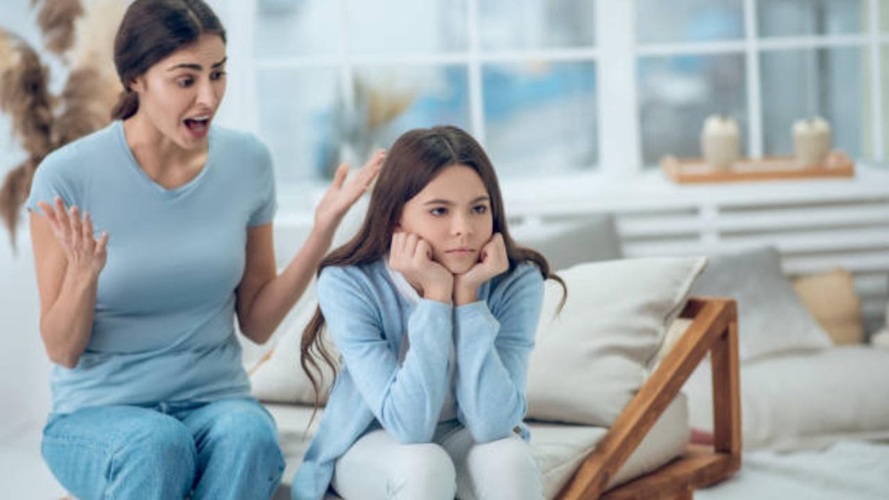 Avoid overreactingWhen your child makes a mistake or faces a challenge, respond calmly and constructively rather than reacting with anger or disappointment. Set realistic expectations about your child's abilities and behaviours. Avoid placing excessive pressure on them to achieve perfection. Celebrate their achievements, big or small. Assure your child that your love is unwavering and not dependent on their achievements.