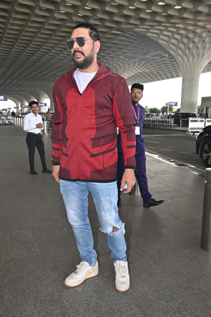 Former cricketer Yuvraj Singh was snapped at the airport