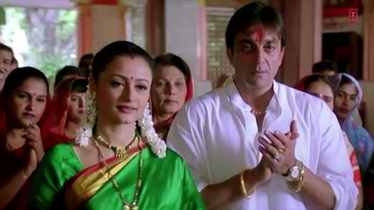 Sindoor Lal Chadayo is a popular devotional song from the Bollywood movie 'Vaastav: The Reality', released in 1999. The song is dedicated to Lord Ganesha, and it is typically played during the Ganesh Chaturthi festival