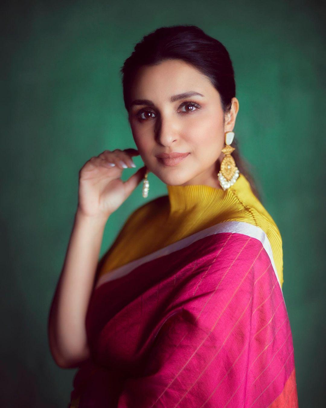 The actress adorned herself with intricate earrings and opted for minimal makeup as she gracefully posed for the camera