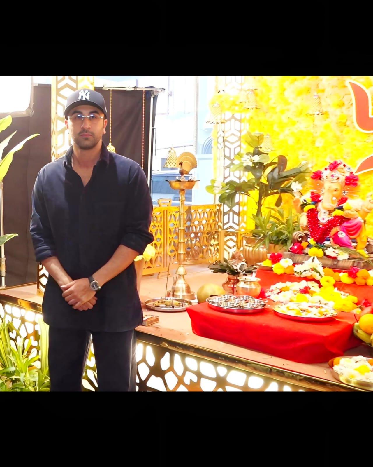 Ranbir Kapoor was snapped as he went to T-series office for Ganpati darshan