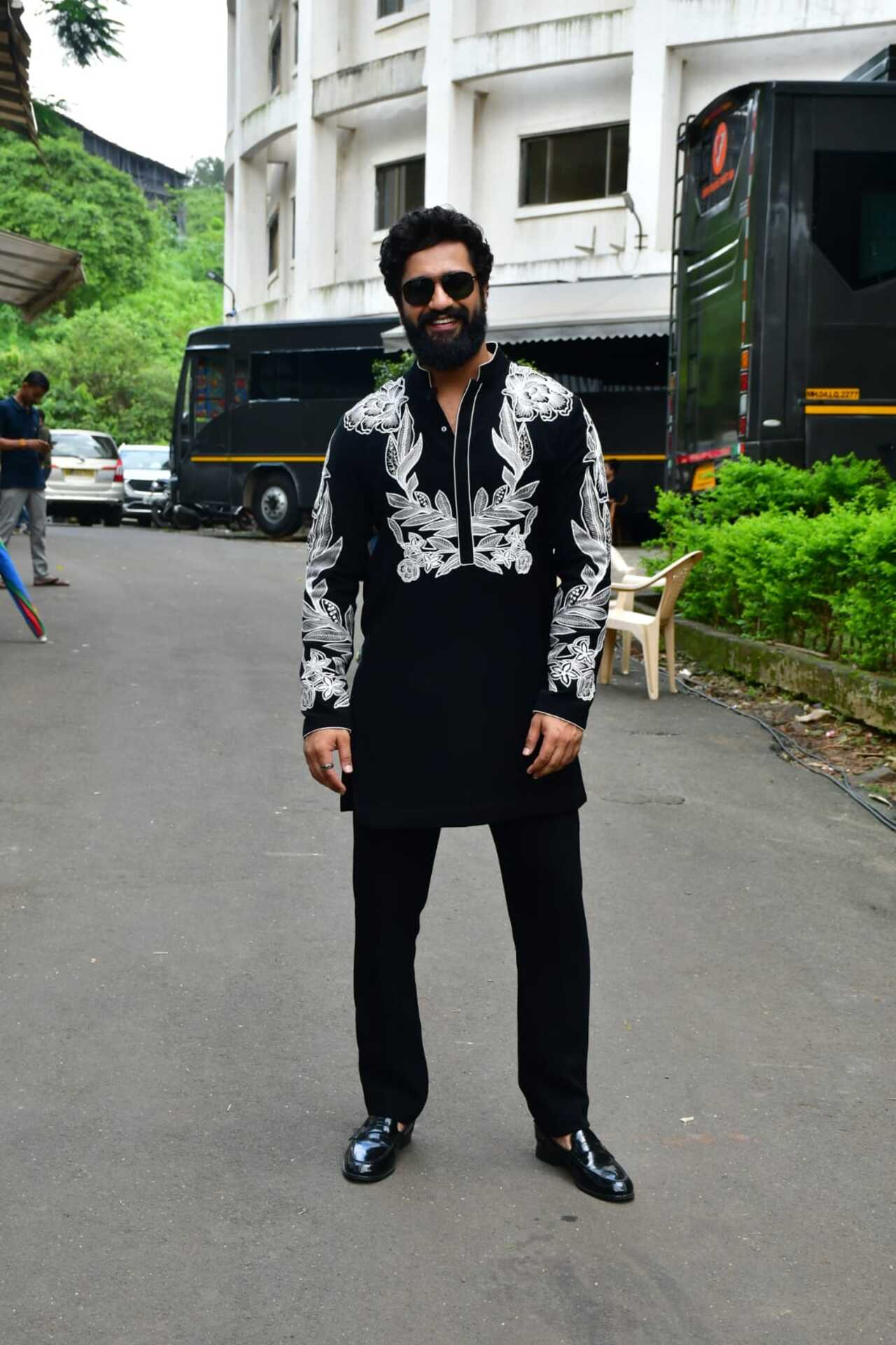Vicky Kaushal opted for a hot black kurta pyjama as he went to promote his upcoming film on the sets of 'India's Best Dancer' 