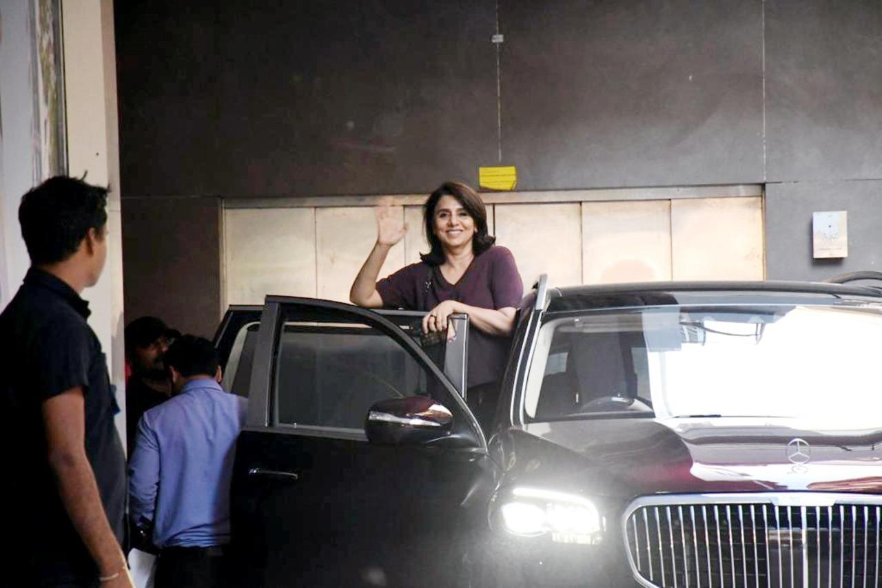 Neetu Kapoor waved at the paparazzi as she was snapped in the city