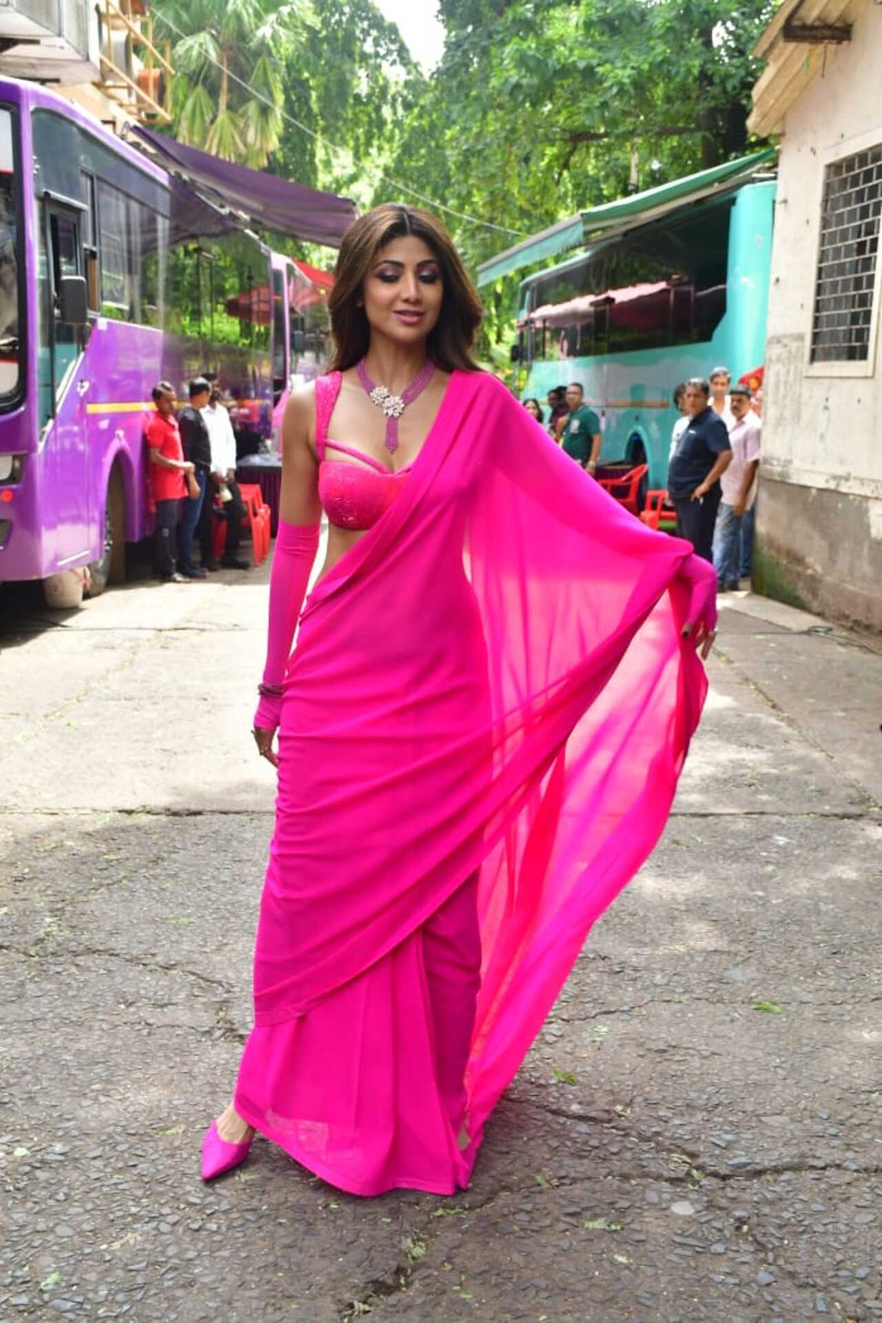 Shilpa Shetty opted for a stunning pink saree as she went out to promote her film 'Sukhee'