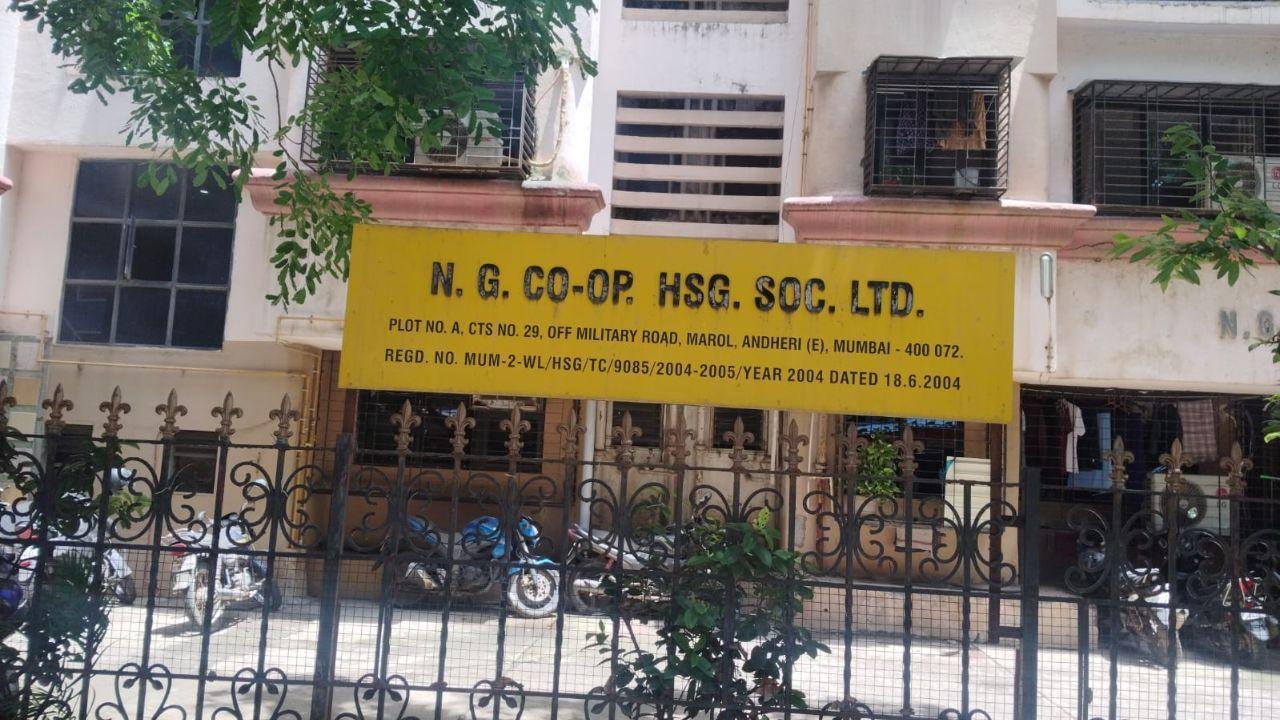 Mumbai: Flight attendant found dead in apartment; cops register murder case