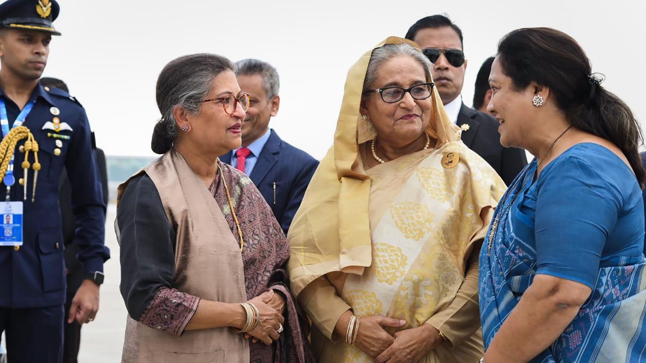 Italian Prime Minister Giorgia Meloni and Hasina were received at the airport by Union Ministers Shobha Karandlaje and Darshana Jardosh respectively