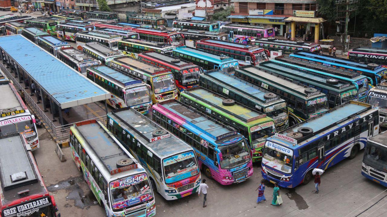 The Federation had called for a bandh seeking ban on bike taxis and they also urged the government to extend Shakti scheme—offering free bus rides to women on state-run buses—to private buses as well. Pic/PTI