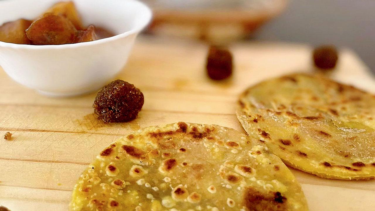 Chef Sarada Narayan says that the jaggery and coconut filling in boli, a Tamil Nadu sweet roti, can also be used for making modaks