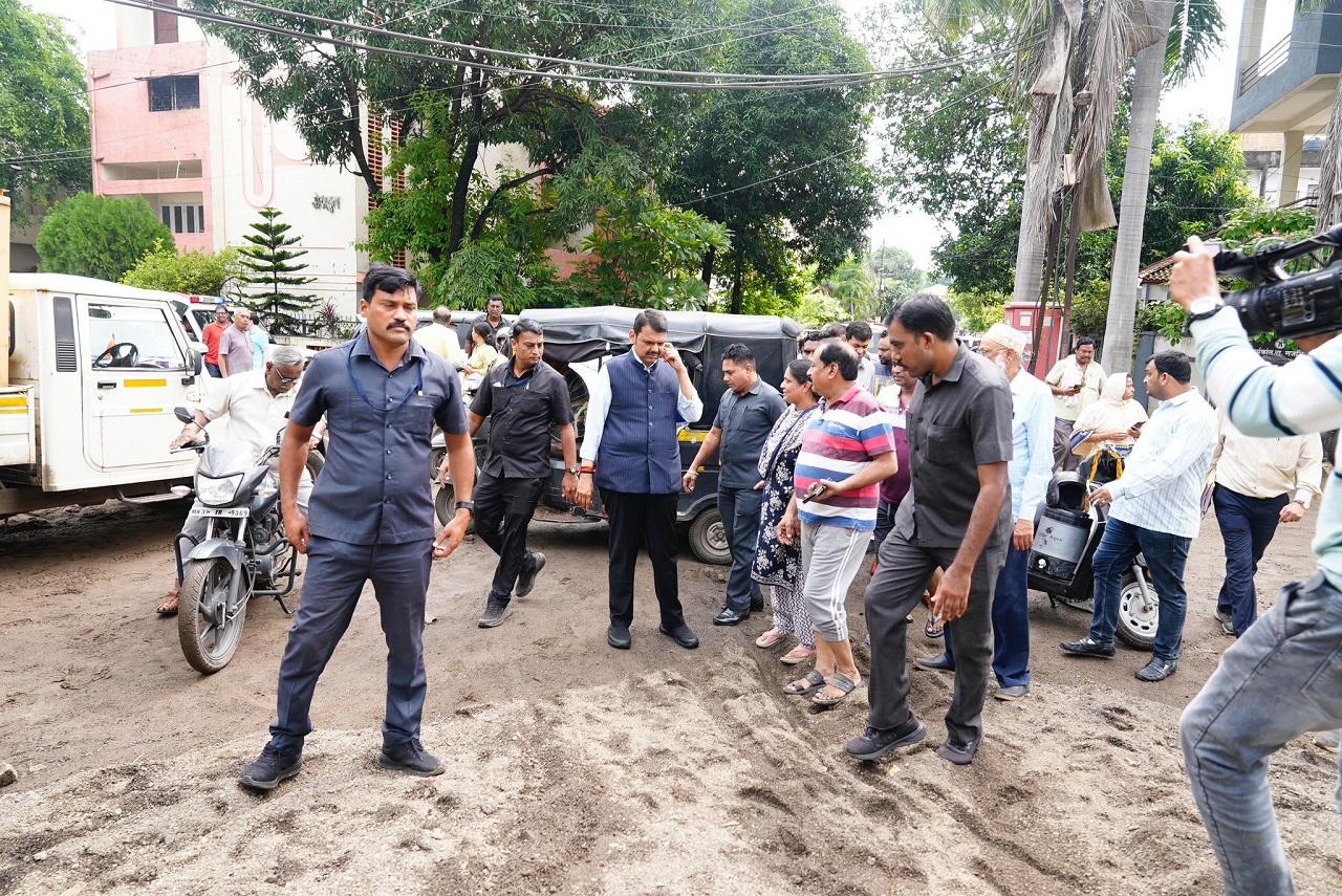 A few houses and several vehicles were damaged in areas including the Ambazari Layout area and the Corporation Colony area following heavy rainfall and a flood-like situation in parts of Nagpur