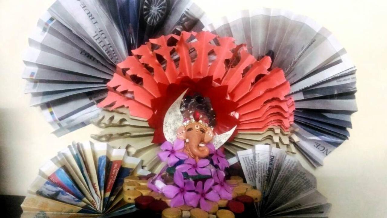 Elsewhere in Mumbai, Sujata Das started making eco-friendly Ganpati idols seven years ago because she wanted to teach her young children about the importance of paying attention to environment. In her first year, she made her Ganpati idol from clay and decorated it with multiple paper fans (in picture) to give it a unique but yet simplistic appeal.