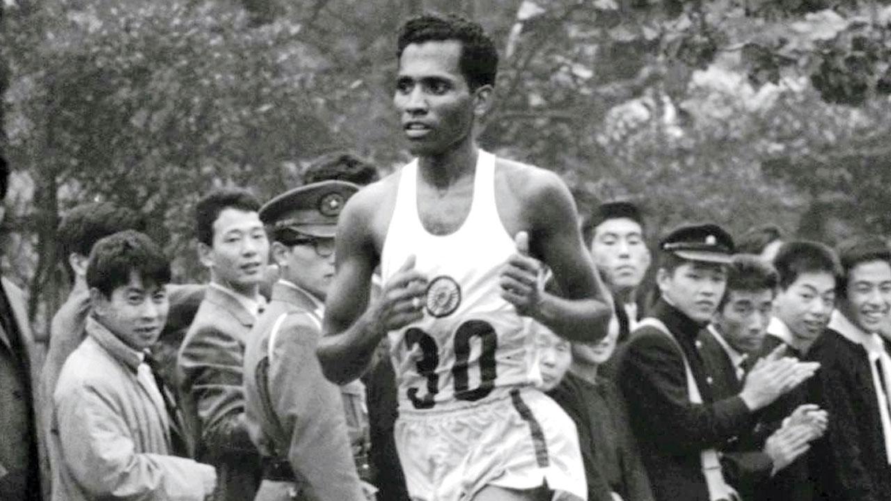 Harbans Lal Suri competes in the marathon at the 1964 Olympics in Tokyo