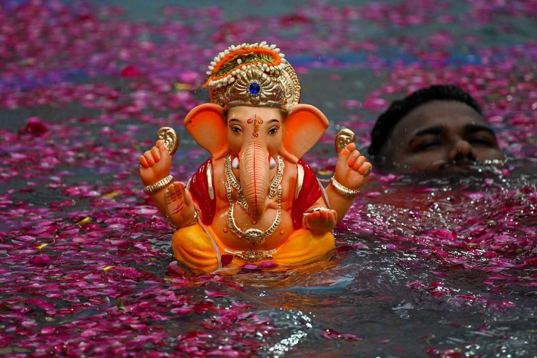 Mumbai: More than 66,700 Ganesh idols immersed till Thursday morning, says BMC