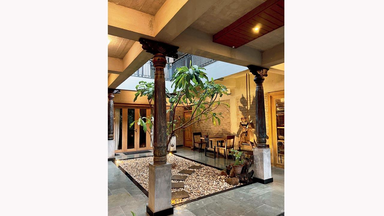 Amoli opened two years ago to make up for the dwindling meeting points in Shantiniketan