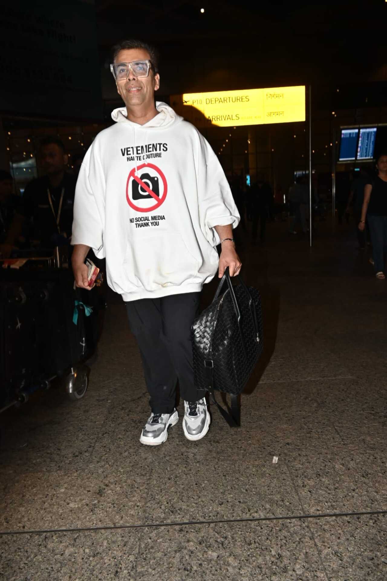 Ace director Karan Johar was spotted at the airport. He opted for a simple look 