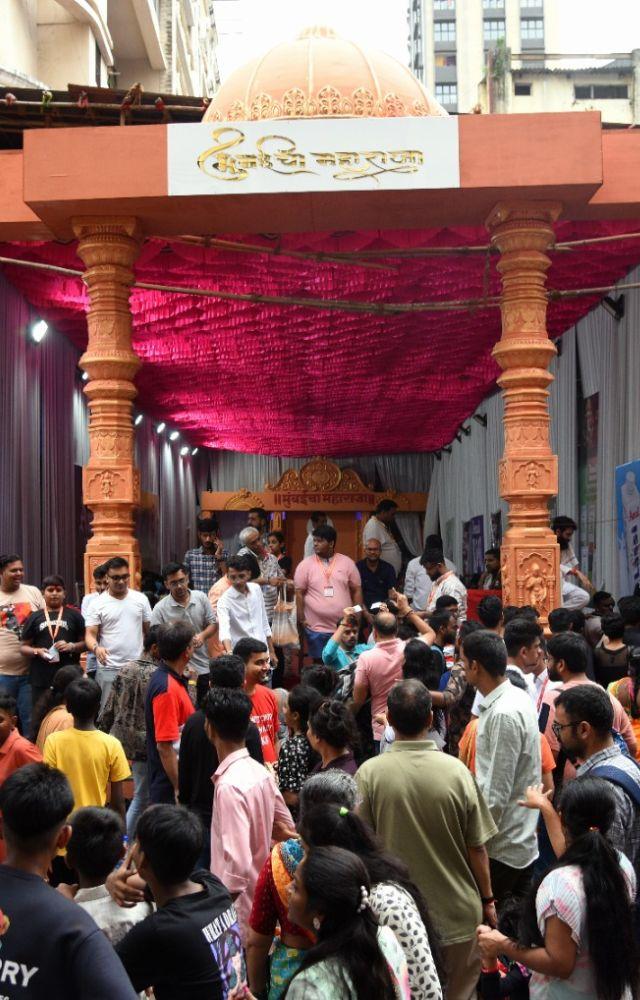 A huge crowd had gathered around various pandals in the region to seek blessings of Lord Ganesha