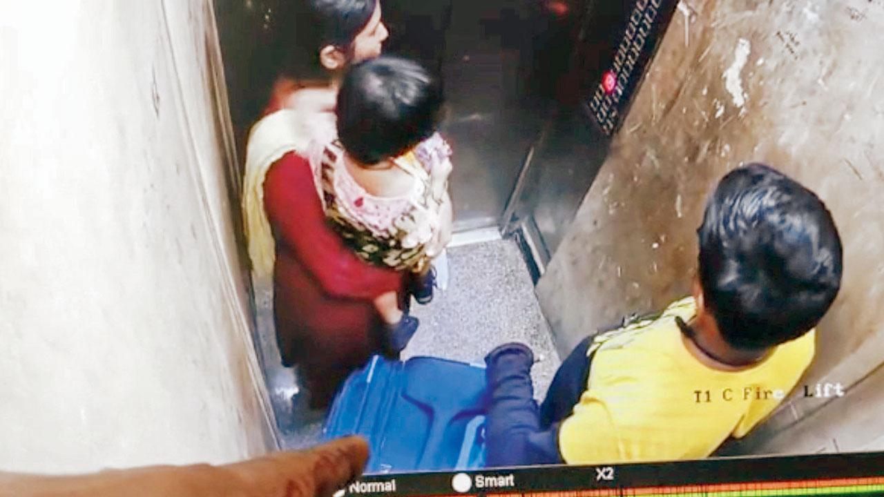 The couple at the victim’s house with one of their children